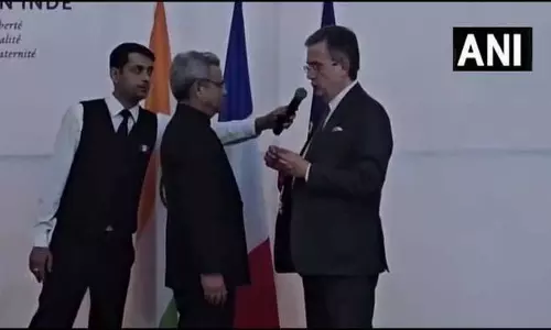 जावेद अशरफ को फ्रांस का ‘लीजन डी’ऑनर’ सम्मान, कमांडर रैंक से नवाजा गया जावेद अशरफ को फ्रांस का ‘लीजन डी’ऑनर’ सम्मान, कमांडर रैंक से नवाजा गया