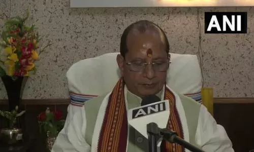हड़ताल के बीच 3 रेवेन्यू अधिकारियों का निलंबन, डिप्टी सीएम विजय सिन्हा का सख्त संदेश