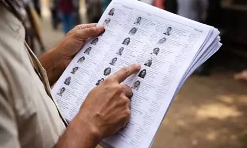 बंगाल में न्यायिक प्रक्रिया पूरी, 34 प्रतिशत से अधिक वोटर मतदाता सूची से बाहर बंगाल में न्यायिक प्रक्रिया पूरी, 34 प्रतिशत से अधिक वोटर मतदाता सूची से बाहर