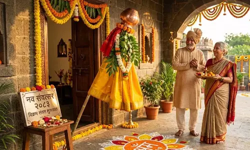 नववर्ष और नवरात्रि का संयोजन लाया सकारात्मक ऊर्जा और नई शुरुआत नववर्ष और नवरात्रि का संयोजन लाया सकारात्मक ऊर्जा और नई शुरुआत