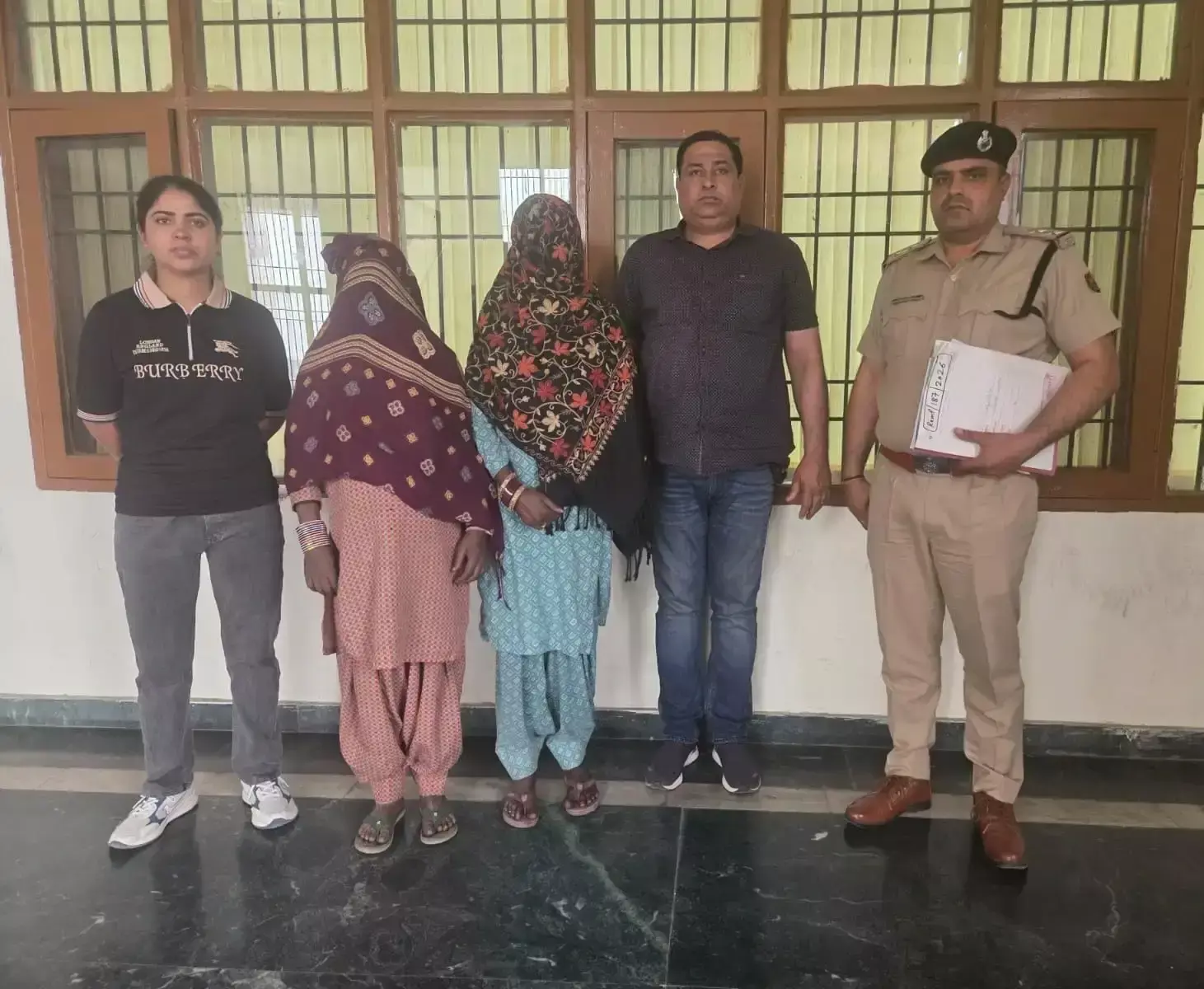 Panipat: ताले तोड़कर चोरी में दो महिलाएं गिरफ्तार Panipat: ताले तोड़कर चोरी में दो महिलाएं गिरफ्तार