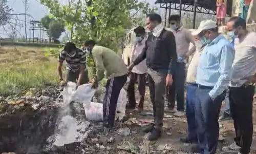 Haridwar: नवरात्र पर खाद्य विभाग की सख्ती Haridwar: नवरात्र पर खाद्य विभाग की सख्ती