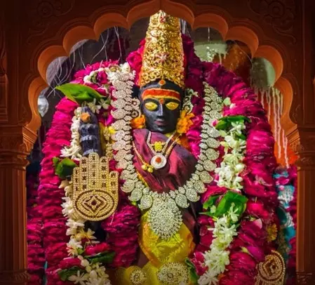 देवी की आराधना का पर्व चैत्र नवरात्र प्रारंभ, नोट कर लें घटस्थापना का मुहूर्त देवी की आराधना का पर्व चैत्र नवरात्र प्रारंभ, नोट कर लें घटस्थापना का मुहूर्त