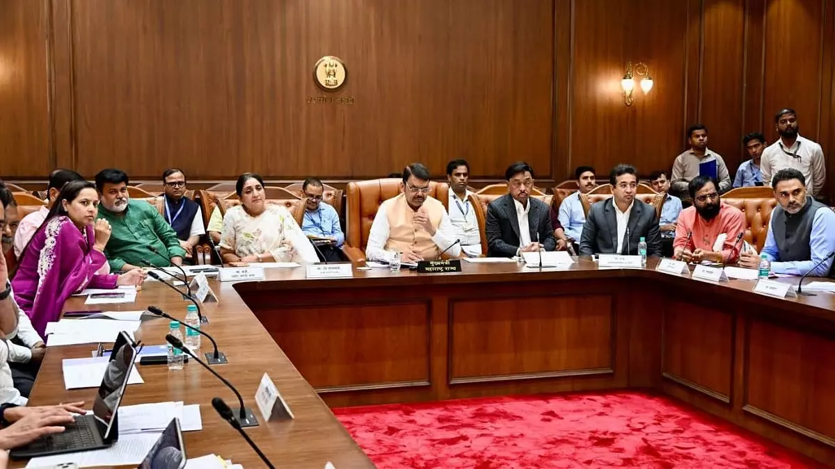 CM ने फसल नुकसान से प्रभावित कोंकण के आम और काजू किसानों को राहत का आश्वासन दिया CM ने फसल नुकसान से प्रभावित कोंकण के आम और काजू किसानों को राहत का आश्वासन दिया