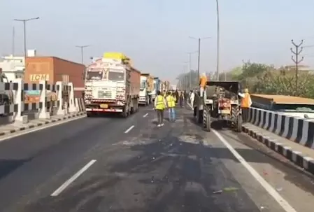 नेपाल बस हादसा: तमिलनाडु के सात तीर्थयात्रियों के शव दिल्ली लाए गए नेपाल बस हादसा: तमिलनाडु के सात तीर्थयात्रियों के शव दिल्ली लाए गए