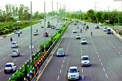 ट्रैफिक एडवाइजरी: दिल्ली में इन रास्तों पर रहेगी पाबंदी, पहले से बना लें योजना ट्रैफिक एडवाइजरी: दिल्ली में इन रास्तों पर रहेगी पाबंदी, पहले से बना लें योजना