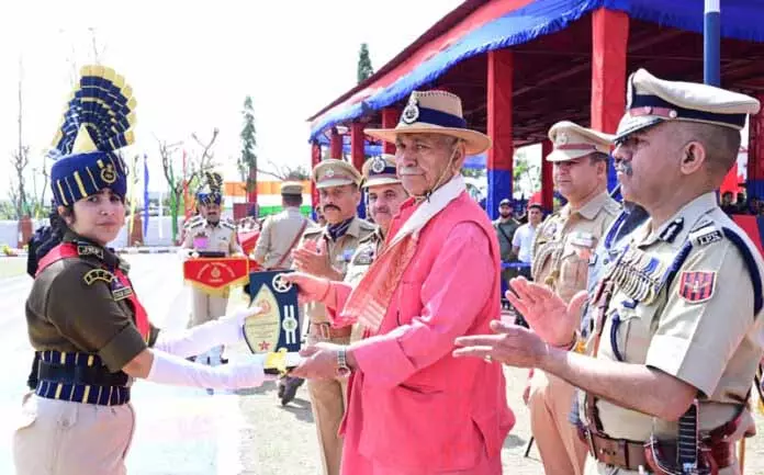 शांति को खतरा पहुँचाने वाले व्यक्ति या समूह को बहुत भारी कीमत चुकानी पड़ेगी: LG शांति को खतरा पहुँचाने वाले व्यक्ति या समूह को बहुत भारी कीमत चुकानी पड़ेगी: LG