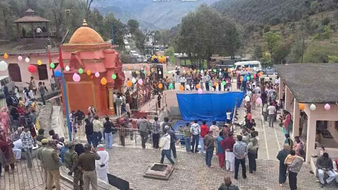 POONCH: मेंढर में एलओसी के पास रामकुंड मेला संपन्न हो गया POONCH: मेंढर में एलओसी के पास रामकुंड मेला संपन्न हो गया