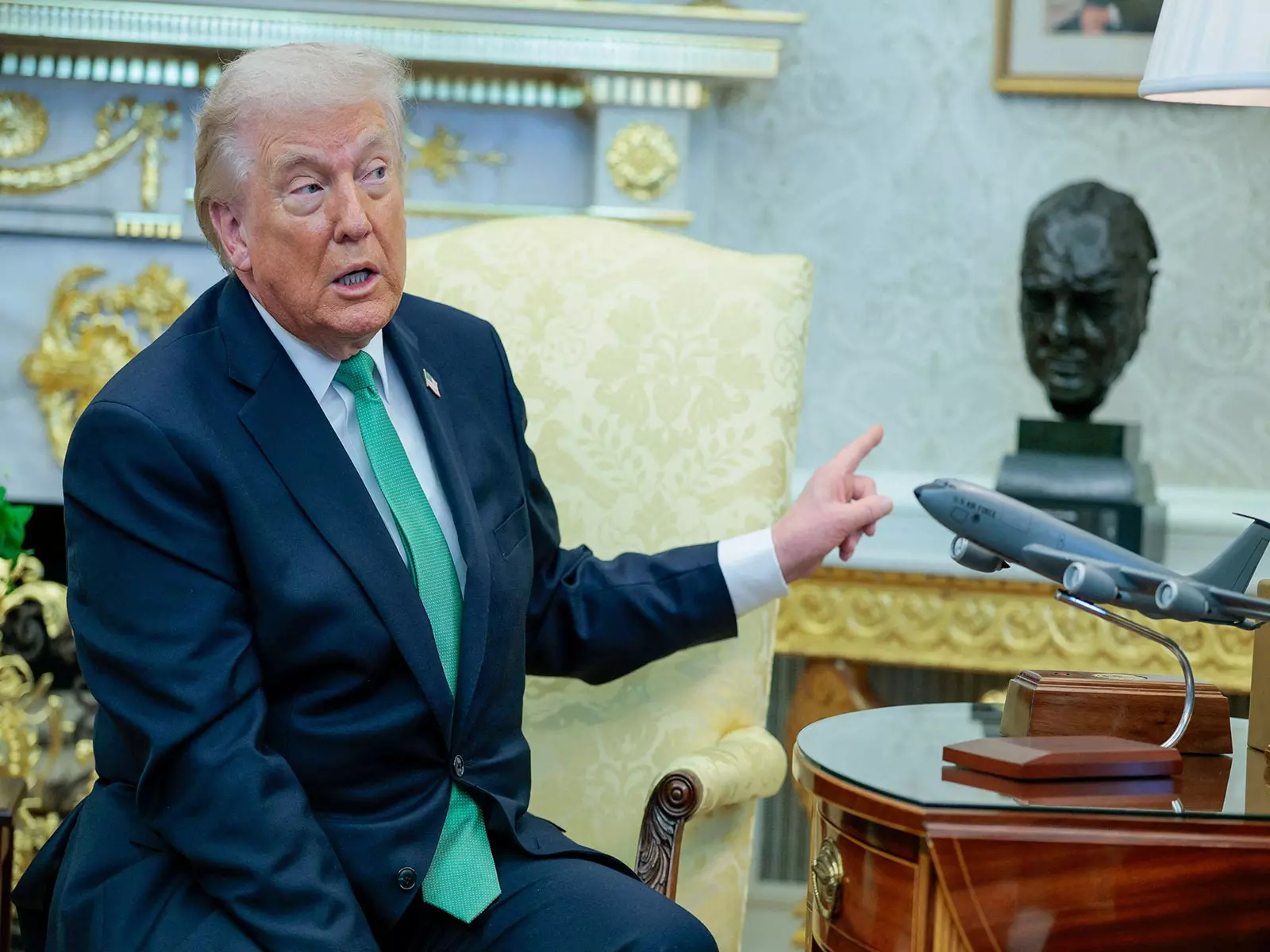 सुरक्षा के मामले में कमज़ोर: ईरान पर रुख के बाद Trump ने जो केंट के जाने को अच्छी बात बताया सुरक्षा के मामले में कमज़ोर: ईरान पर रुख के बाद Trump ने जो केंट के जाने को अच्छी बात बताया