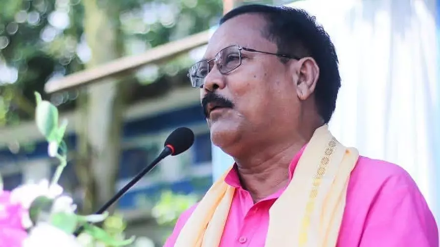 जलपाईगुड़ी से एथलीट स्वप्ना बर्मन को टिकट मिलने के बाद नाराज़ TMC विधायक ने इस्तीफ़ा दिया जलपाईगुड़ी से एथलीट स्वप्ना बर्मन को टिकट मिलने के बाद नाराज़ TMC विधायक ने इस्तीफ़ा दिया