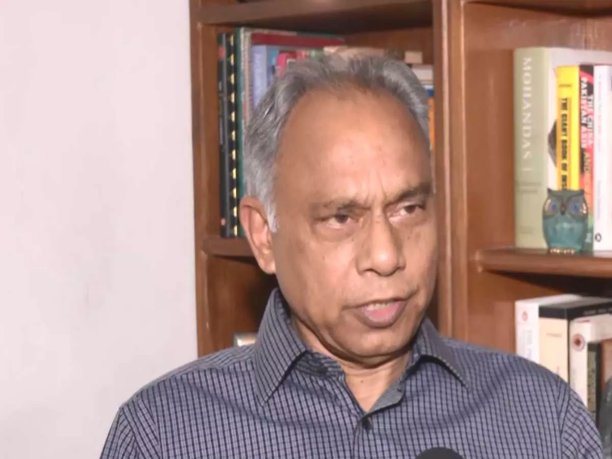 ईरान ने सबको चौंका दिया है: US और इज़रायल के ख़िलाफ़ तेहरान के जुझारूपन पर पूर्व राजनयिक दिलीप सिन्हा ईरान ने सबको चौंका दिया है: US और इज़रायल के ख़िलाफ़ तेहरान के जुझारूपन पर पूर्व राजनयिक दिलीप सिन्हा