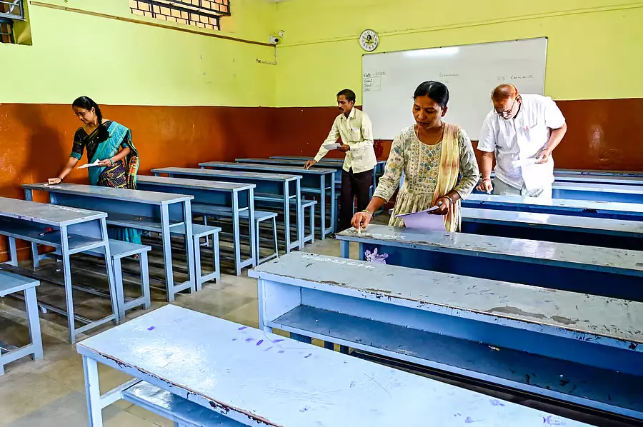 Ranebennur : SSLC परीक्षाओं के लिए 4,910 छात्रों ने पंजीकरण कराया Ranebennur : SSLC परीक्षाओं के लिए 4,910 छात्रों ने पंजीकरण कराया