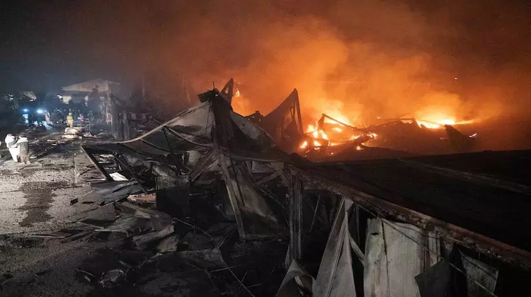 रमजान इफ्तार के दौरान Kabul के अस्पताल पर हमला रमजान इफ्तार के दौरान Kabul के अस्पताल पर हमला