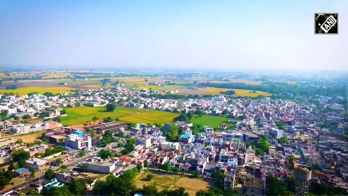 नागरिक सेवाओं में नई रफ्तार, भरोसे की नई शुरुआत नागरिक सेवाओं में नई रफ्तार, भरोसे की नई शुरुआत