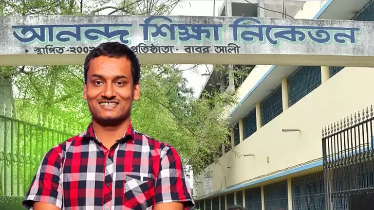 सबसे कम उम्र के headmaster स्कूल की सीमाओं से बाहर निकलकर राजनीति में उतरे सबसे कम उम्र के headmaster स्कूल की सीमाओं से बाहर निकलकर राजनीति में उतरे