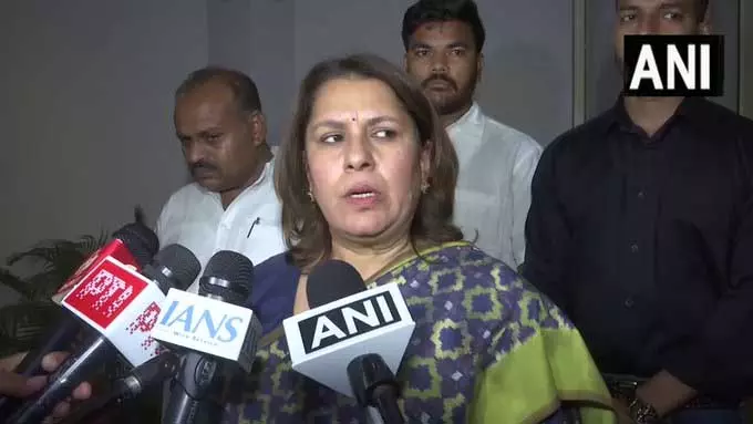 कंगना के ‘टपोरी’ बयान पर कांग्रेस का पलटवार, सुप्रिया श्रीनेत ने साधा निशाना कंगना के ‘टपोरी’ बयान पर कांग्रेस का पलटवार, सुप्रिया श्रीनेत ने साधा निशाना