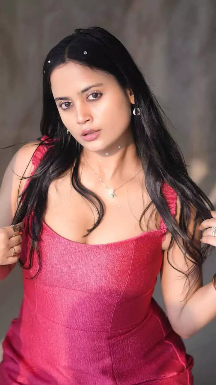 स्मृति का बोल्ड लुक हुआ वॉयरल