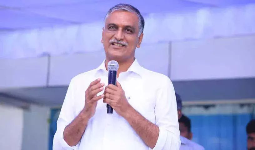Harish Rao ने वादे पूरे न कर पाने को लेकर रेवंत रेड्डी पर साधा निशाना Harish Rao ने वादे पूरे न कर पाने को लेकर रेवंत रेड्डी पर साधा निशाना