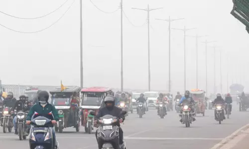NCR में बारिश और तेज हवाओं से प्रदूषण में बड़ी गिरावट, एक्यूआई येलो जोन में पहुंचा NCR में बारिश और तेज हवाओं से प्रदूषण में बड़ी गिरावट, एक्यूआई येलो जोन में पहुंचा