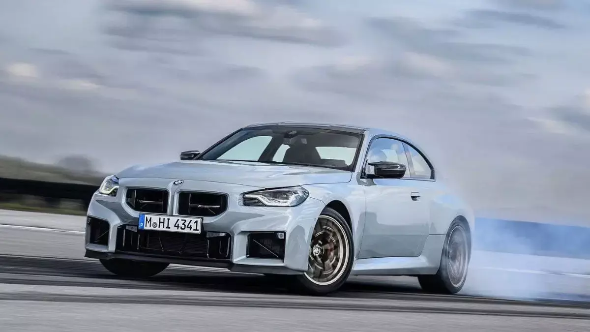 BMW M2 CS भारत में ₹1.66 करोड़ की कीमत पर, सीमित यूनिट्स के साथ लॉन्च हुई