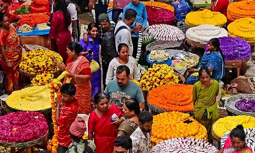 Karnataka: पूरे देश में उगादी उत्सव और पूजा-अर्चना के अनुष्ठान हो रहे है Karnataka: पूरे देश में उगादी उत्सव और पूजा-अर्चना के अनुष्ठान हो रहे है