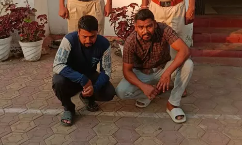 बोतल से हमला कर बदमाशों ने छीनी थी नकदी, कुछ ही घंटों में कोतवाली पुलिस ने सुलझाया लूट का मामला बोतल से हमला कर बदमाशों ने छीनी थी नकदी, कुछ ही घंटों में कोतवाली पुलिस ने सुलझाया लूट का मामला
