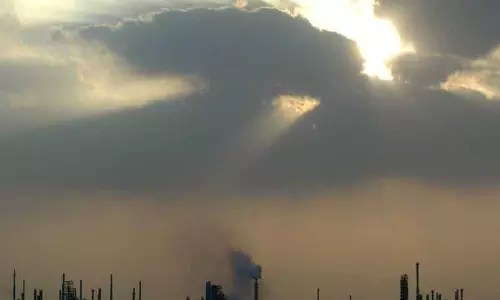 Qatar: ईरान ने रास लफ़ान औद्योगिक शहर और LNG सुविधाओं को निशाना बनाया, भारी नुकसान की खबरें Qatar: ईरान ने रास लफ़ान औद्योगिक शहर और LNG सुविधाओं को निशाना बनाया, भारी नुकसान की खबरें