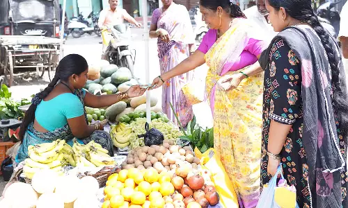 Raichur : उगादि में खरीदारी जोरों पर