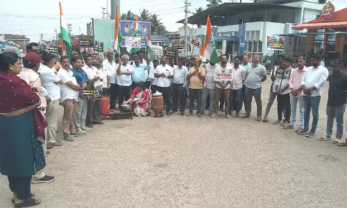 केंद्र की BJP सरकार गरीबों के प्रति उदासीन है: Anshumant केंद्र की BJP सरकार गरीबों के प्रति उदासीन है: Anshumant