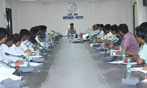 गर्मी के मौसम में बिजली व्यवस्था दुरुस्त रखने मेंटेनेंस कार्य समय पर पूरा करें : कलेक्टर गर्मी के मौसम में बिजली व्यवस्था दुरुस्त रखने मेंटेनेंस कार्य समय पर पूरा करें : कलेक्टर