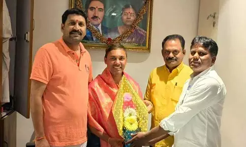 Mancherial का व्यक्ति गोवा में होने वाले राष्ट्रीय मास्टर्स बैडमिंटन टूर्नामेंट के लिए क्वालिफ़ाई कर गया है Mancherial का व्यक्ति गोवा में होने वाले राष्ट्रीय मास्टर्स बैडमिंटन टूर्नामेंट के लिए क्वालिफ़ाई कर गया है