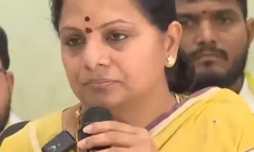 हाईकोर्ट ने ईसीआई को दिया निर्देश, के. कविता की पार्टी रजिस्ट्रेशन अर्जी पर जल्द फैसला लें हाईकोर्ट ने ईसीआई को दिया निर्देश, के. कविता की पार्टी रजिस्ट्रेशन अर्जी पर जल्द फैसला लें
