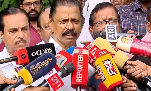 CPM ने कांग्रेस पर संकट गहराने का आरोप लगाया