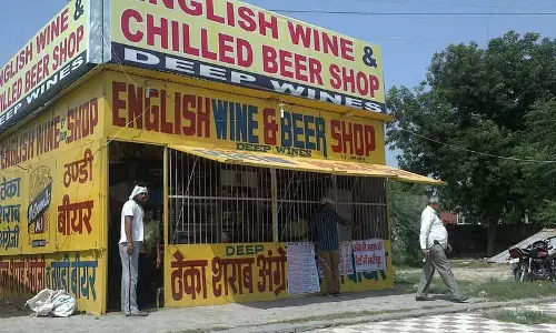 Chandigarh: शराब ठेके के मामले में ‘वित्तीय नुकसान’ की जांच के आदेश
