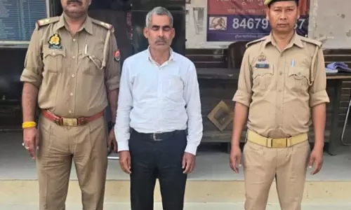 Gonda में टेंडर घोटाले में डीसी निर्माण जेल भेजे गए Gonda में टेंडर घोटाले में डीसी निर्माण जेल भेजे गए