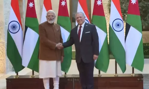 PM मोदी ने जॉर्डन के किंग को ईद की बधाई, हमलों की निंदा की PM मोदी ने जॉर्डन के किंग को ईद की बधाई, हमलों की निंदा की