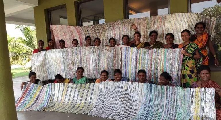 प्रशासन से लेकर एक्वाकल्चर तक: इमेज पर्ल्स के पीछे के बायोजेनिक आर्किटेक्ट का सफ़र प्रशासन से लेकर एक्वाकल्चर तक: इमेज पर्ल्स के पीछे के बायोजेनिक आर्किटेक्ट का सफ़र