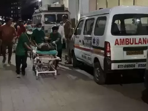 रामकृष्ण केयर अस्पताल में सफाईकर्मियों की मौत मामले में ठेकेदार पर FIR दर्ज रामकृष्ण केयर अस्पताल में सफाईकर्मियों की मौत मामले में ठेकेदार पर FIR दर्ज