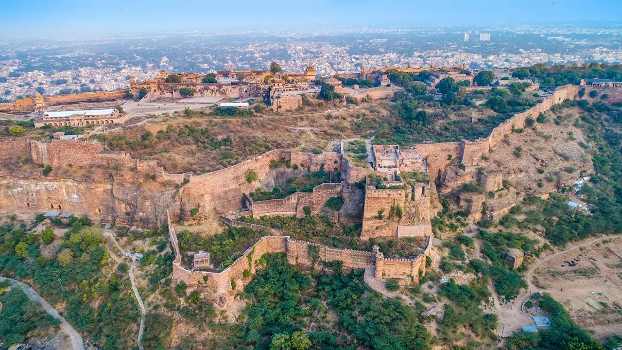 Gwalior: ग्वालियर विकास पर 600 करोड़ खर्च का प्लान Gwalior: ग्वालियर विकास पर 600 करोड़ खर्च का प्लान