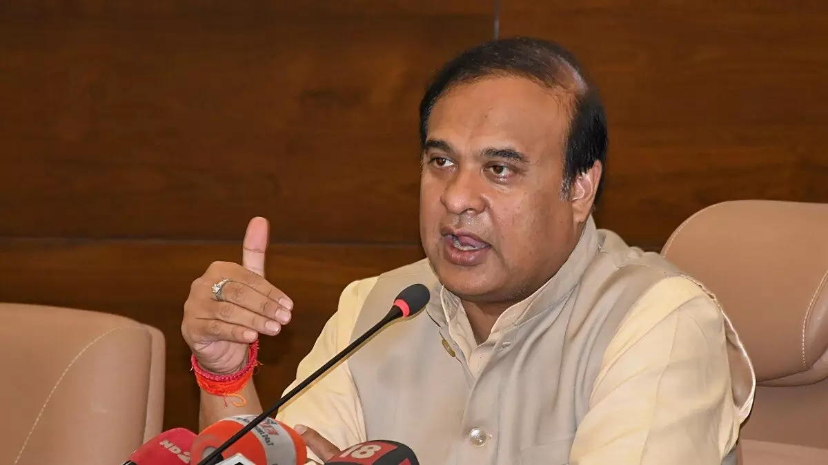 Guwahati: महिलाओं के खिलाफ अपराधों में भारी कमी: हिमंता बिस्वा सरमा Guwahati: महिलाओं के खिलाफ अपराधों में भारी कमी: हिमंता बिस्वा सरमा
