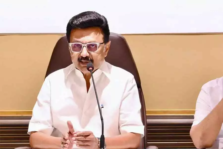 Chennai स्टालिन तीसरे दिन भी उम्मीदवारों के इंटरव्यू जारी रखे हुए Chennai स्टालिन तीसरे दिन भी उम्मीदवारों के इंटरव्यू जारी रखे हुए