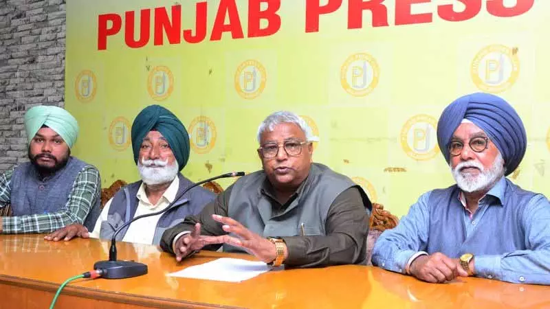 Jalandhar: देहाती मजदूर सभा आठ अप्रैल को रैली करेगी Jalandhar: देहाती मजदूर सभा आठ अप्रैल को रैली करेगी