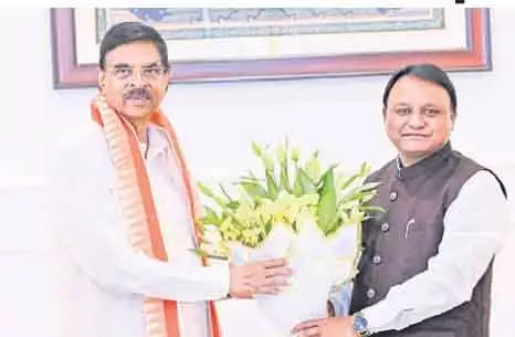 Bhubaneswar मुख्यमंत्री और राज्यपाल ने विकास पर चर्चा की Bhubaneswar मुख्यमंत्री और राज्यपाल ने विकास पर चर्चा की