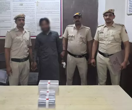 लूट की वारदात का खुलासा, कुख्यात बदमाश गिरफ्तार लूट की वारदात का खुलासा, कुख्यात बदमाश गिरफ्तार