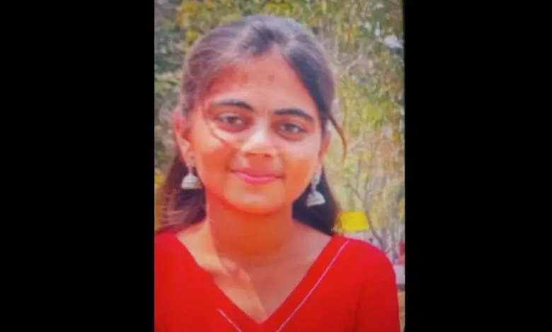मेडचल ज़िले में Engineering college के छात्र ने आत्महत्या कर ली मेडचल ज़िले में Engineering college के छात्र ने आत्महत्या कर ली