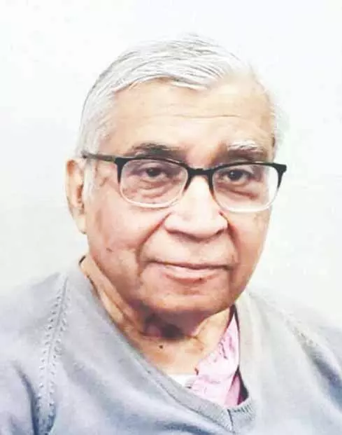 जम्मू-कश्मीर के पूर्व IAS अधिकारी कुशारी का निधन जम्मू-कश्मीर के पूर्व IAS अधिकारी कुशारी का निधन