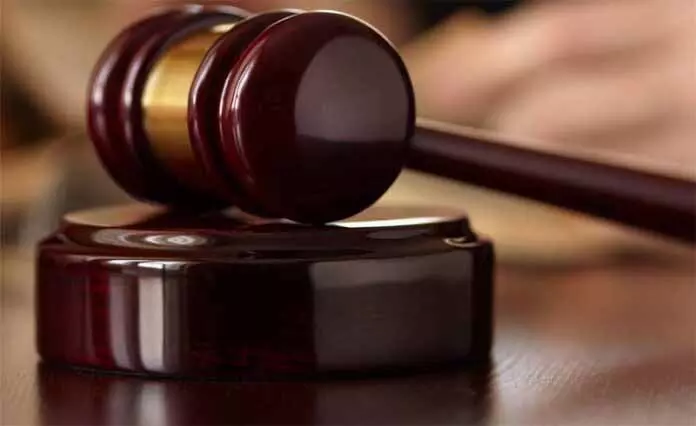 निजी संस्थानों को मान्यता और अनुदान देना सरकार की मर्ज़ी पर निर्भर: HC निजी संस्थानों को मान्यता और अनुदान देना सरकार की मर्ज़ी पर निर्भर: HC