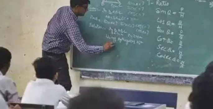 ‘Morning School’ का फ़र्ज़ी आदेश वायरल, पुणे के शिक्षक हुए भ्रमित ‘Morning School’ का फ़र्ज़ी आदेश वायरल, पुणे के शिक्षक हुए भ्रमित