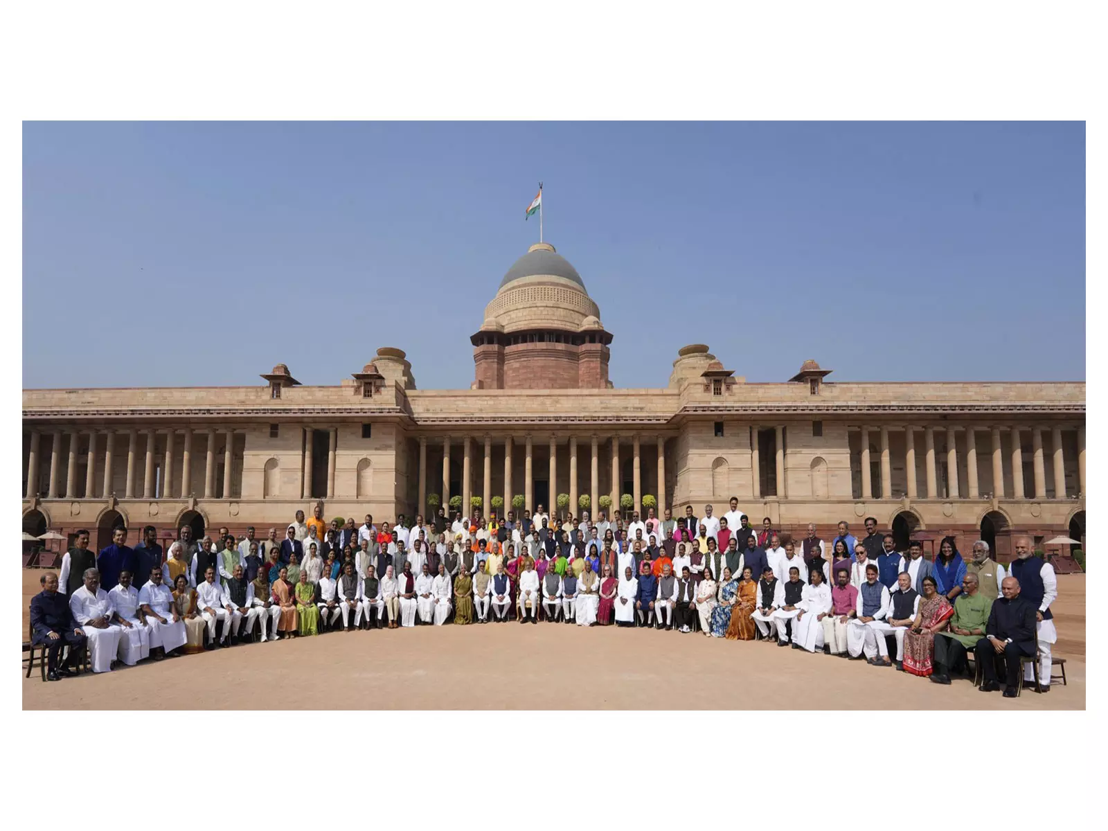 Rajya Sabha ने 20 राज्यों के 59 सांसदों को विदाई दी Rajya Sabha ने 20 राज्यों के 59 सांसदों को विदाई दी