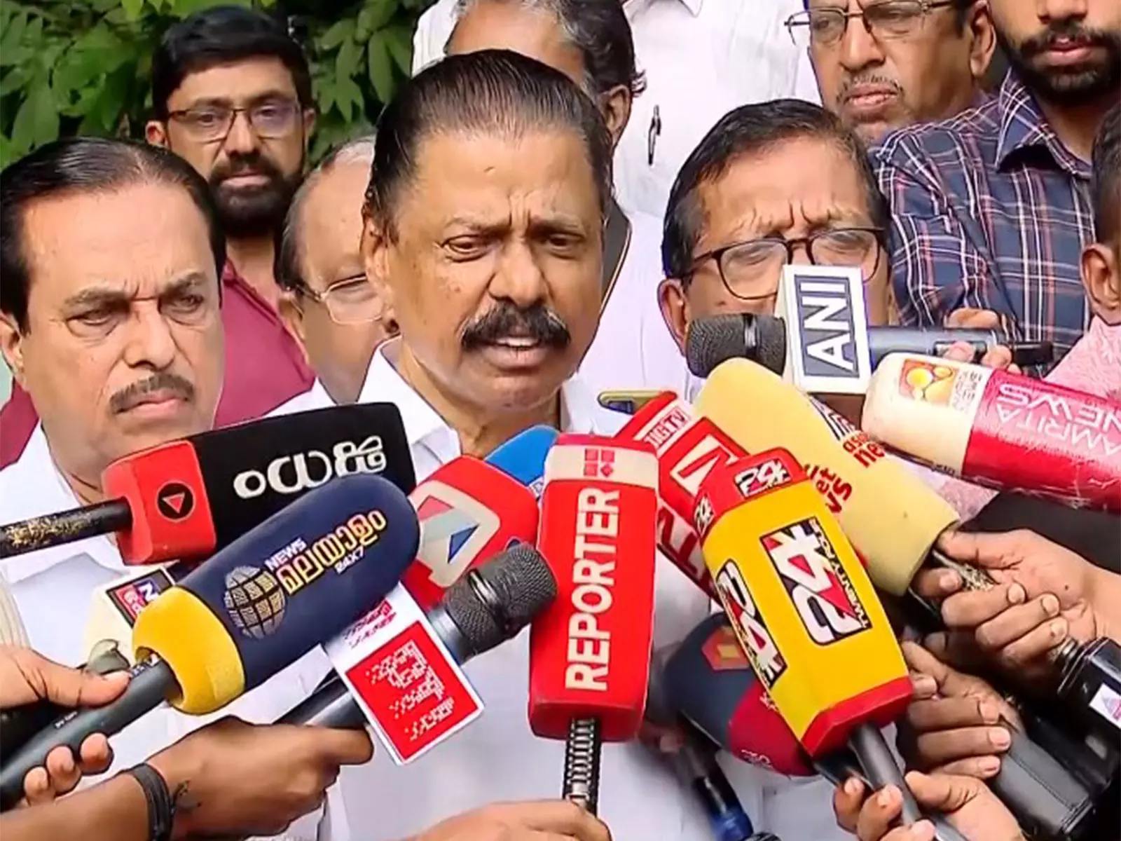 CPM ने कांग्रेस पर संकट गहराने का आरोप लगाया CPM ने कांग्रेस पर संकट गहराने का आरोप लगाया